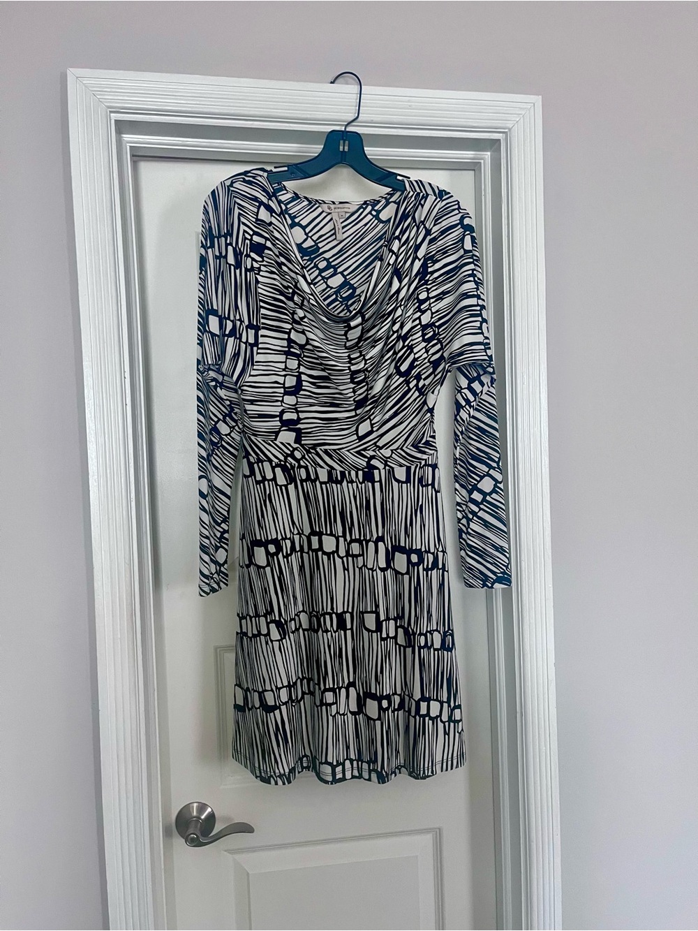 BCBGeneration Black and White Printed Long-Sleeve Dress